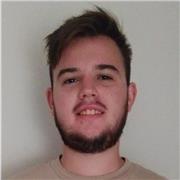 Incluyo diferentes métodos y estrategias de aprendizaje para adaptar la enseñanza al nivel de cada estudiante.